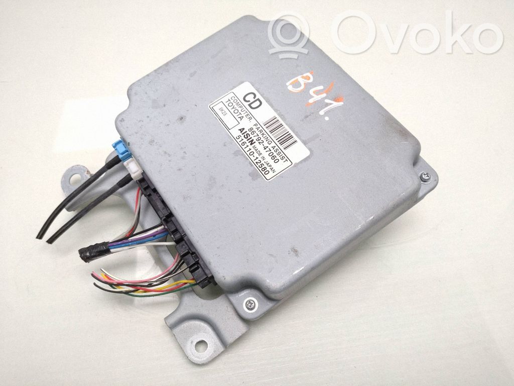 Toyota Prius (XW20) Pysäköintitutkan (PCD) ohjainlaite/moduuli