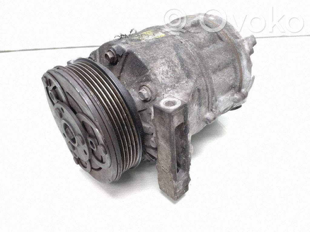 Volvo S80 Ilmastointilaitteen kompressorin pumppu (A/C)