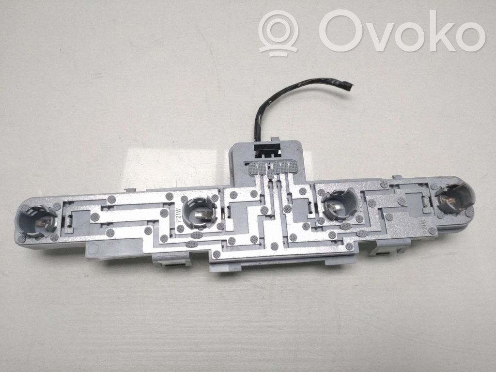 Opel Zafira B Takavalon polttimon suojan pidike