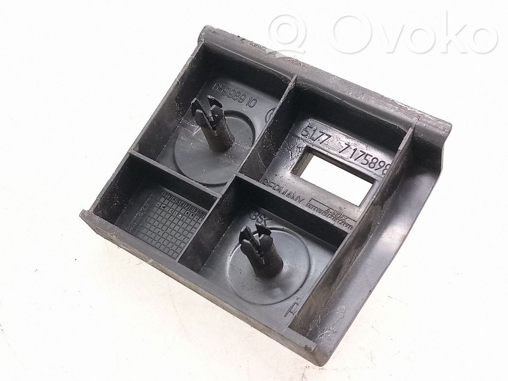 Moldura del faldón lateral   7175898,51777175898