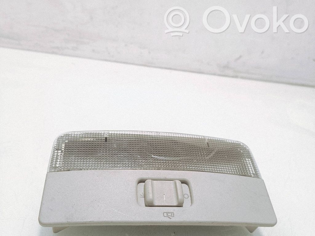 Skoda Octavia Mk2 (1Z) Lampka podsufitki tylna 