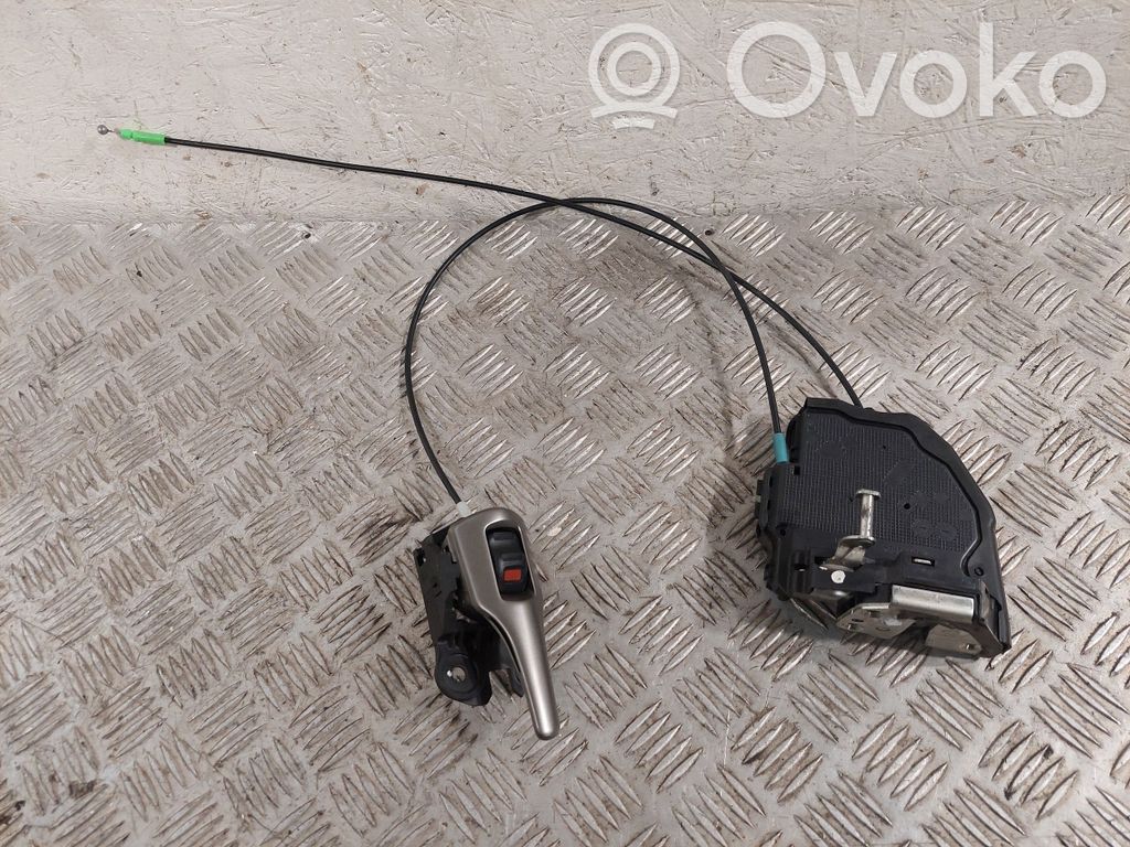 Toyota Verso Takaoven lukko