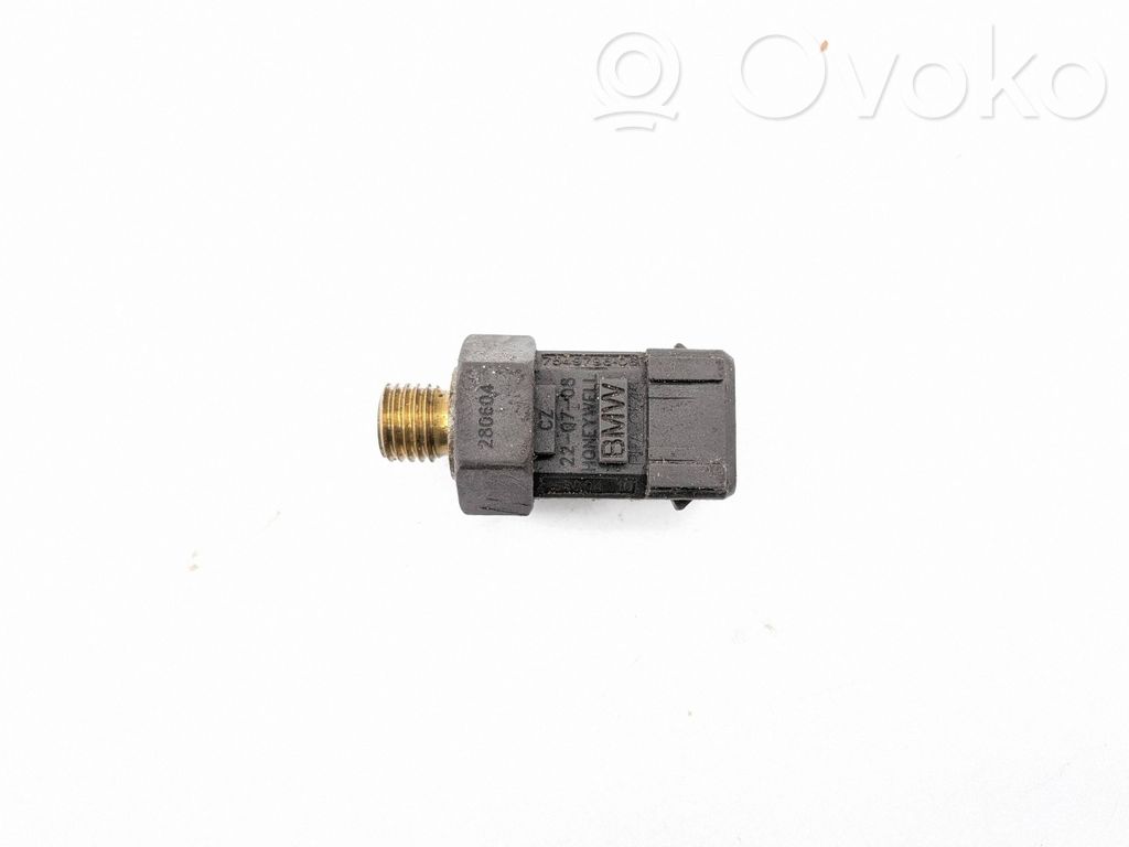 BMW 5 E60 E61 Eļļas spiediena sensors 