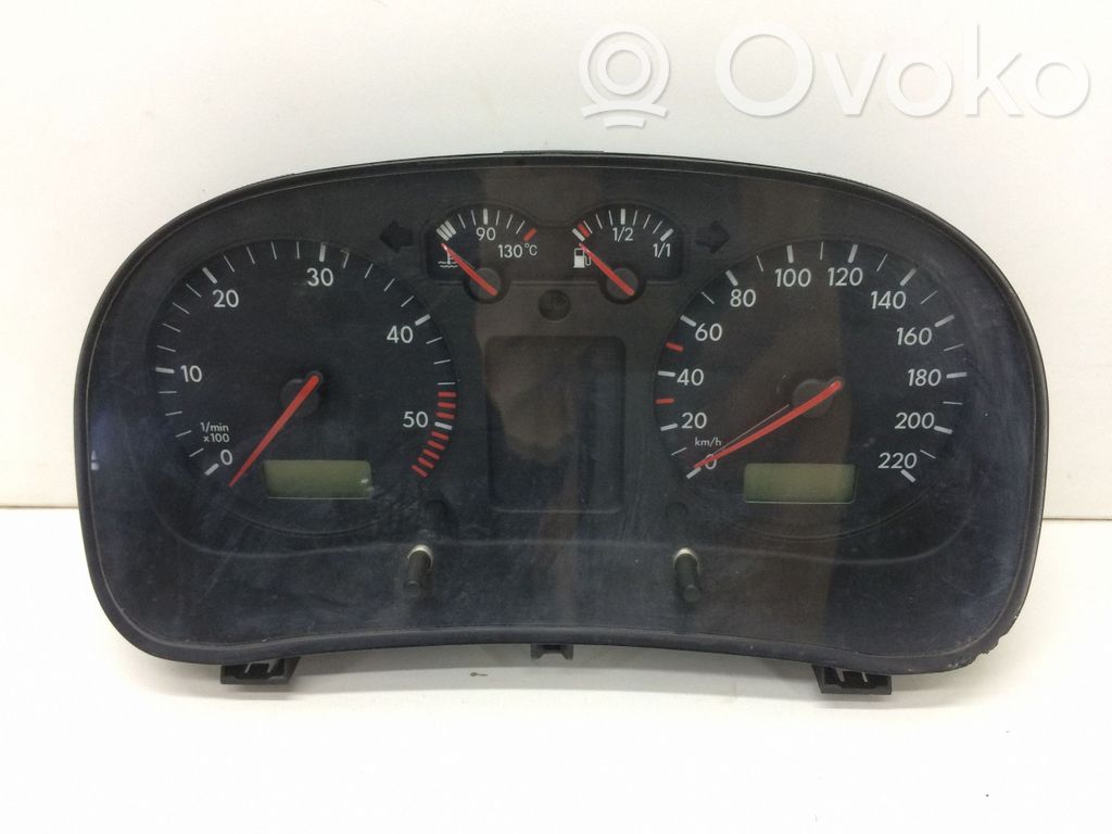 Volkswagen Bora Licznik / Prędkościomierz