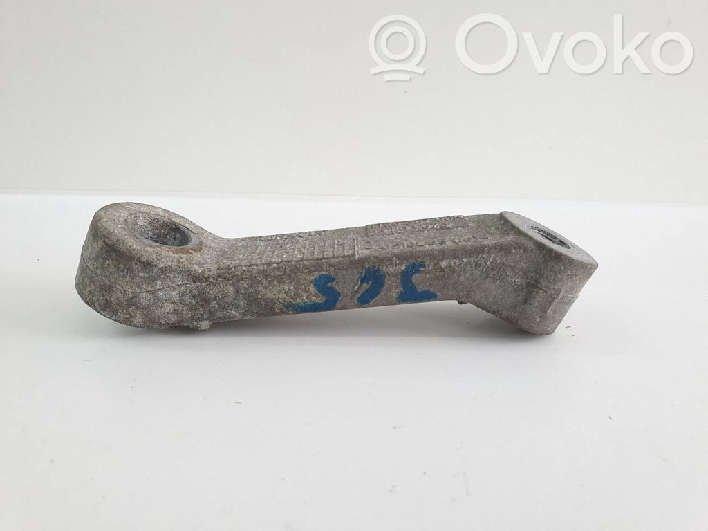 Renault Trafic III (X82) Engine mounting bracket