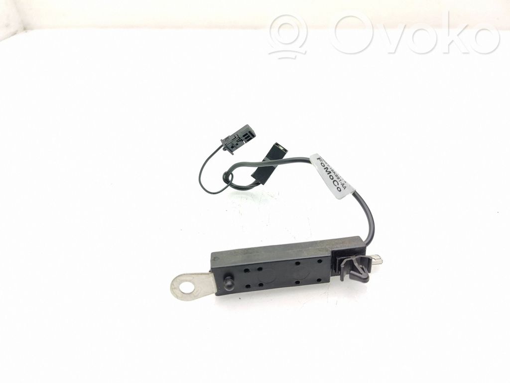 Ford Mondeo MK IV Amplificator antenă aeriană 