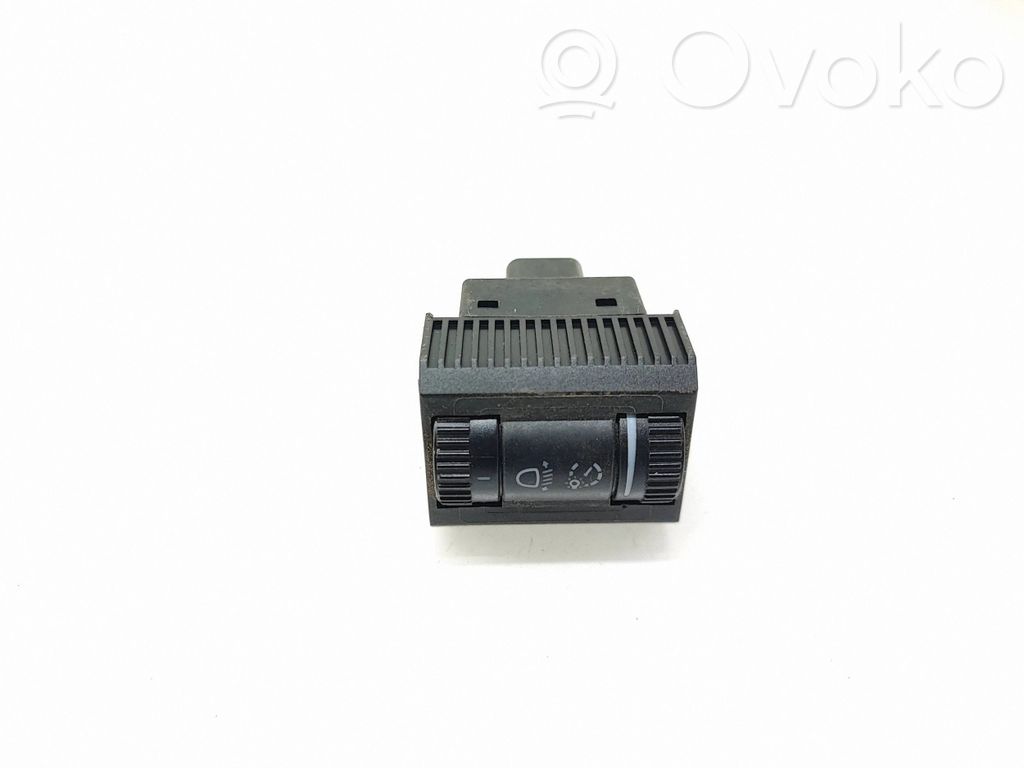 Volkswagen Transporter - Caravelle T5 Headlight level height control switch