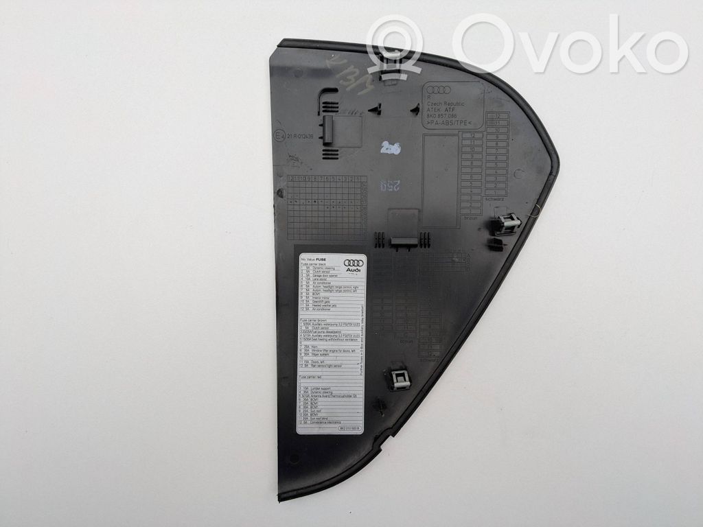 Audi A5 8T 8F Verkleidung Armaturenbrett Cockpit seitlich