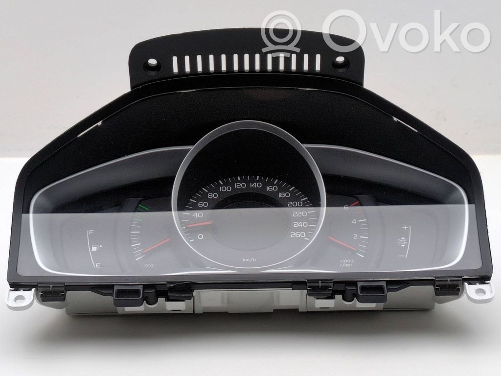 Volvo V60 Geschwindigkeitsmesser Cockpit 