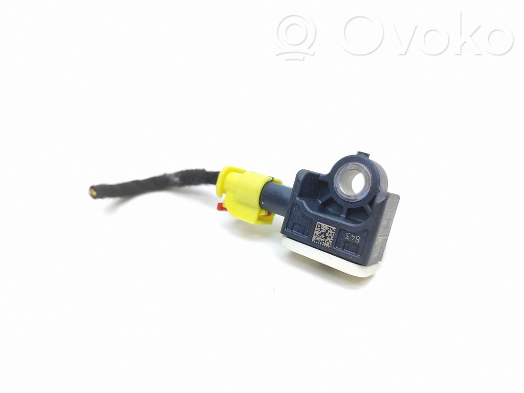 Porsche Cayenne (92A) Airbagsensor Crashsensor Drucksensor 