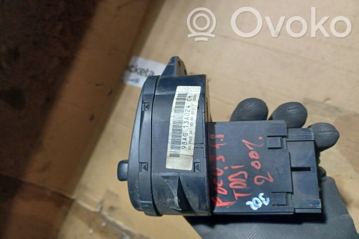 Light switch   98AG13A024CH