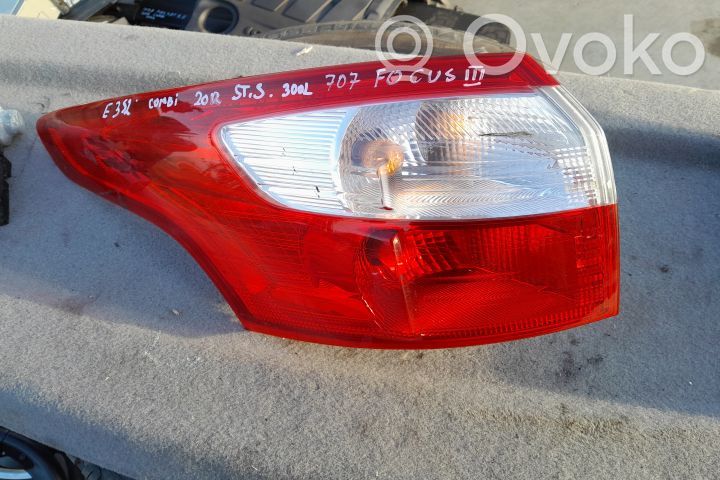 Rear/tail lights