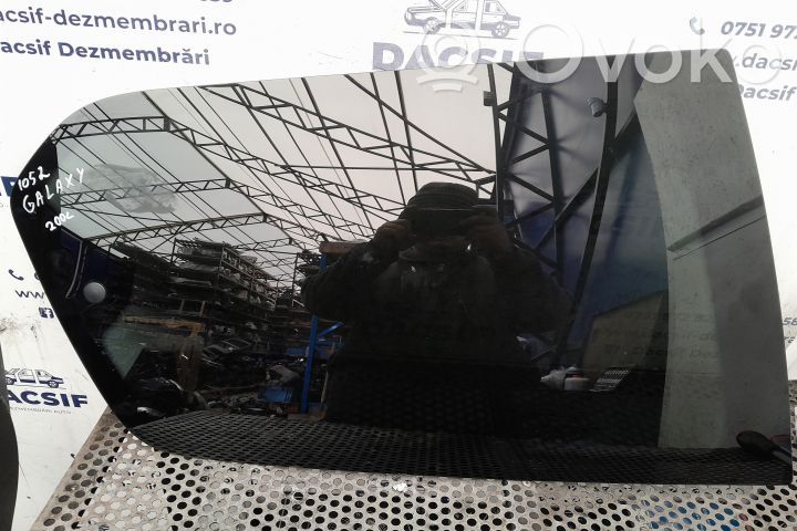 Vidrio lateral trasero