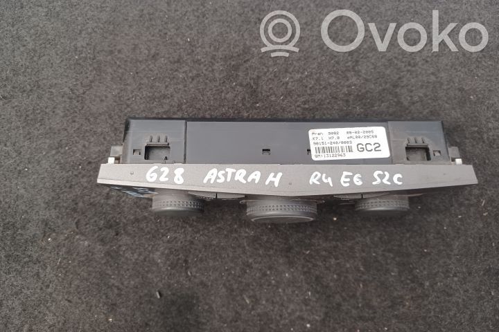 Opel Astra H Climate control unit 