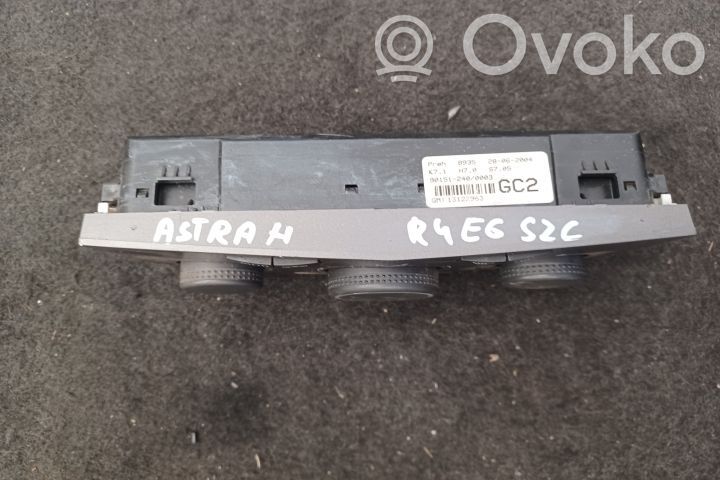 Opel Astra H Climate control unit 