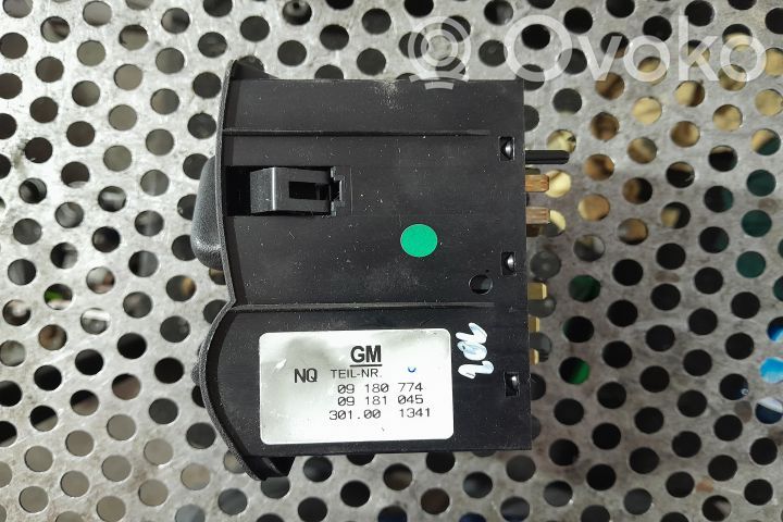 Opel Astra G Light switch 