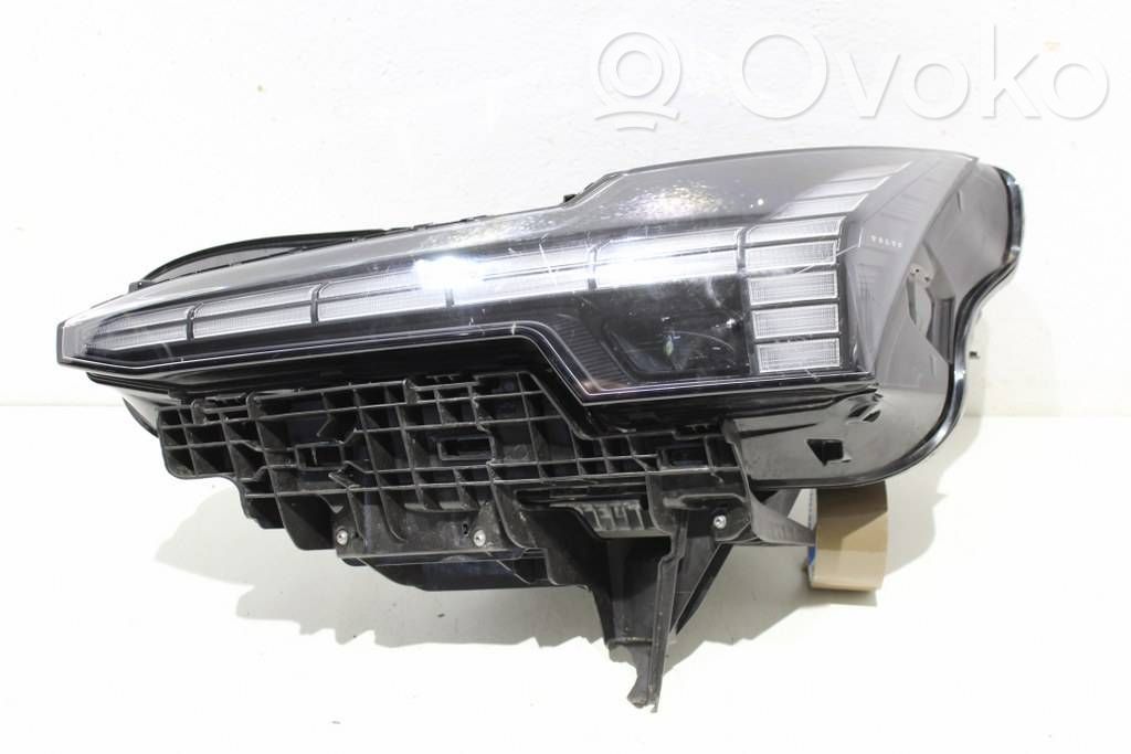 Volvo EX30 Lampa przednia 