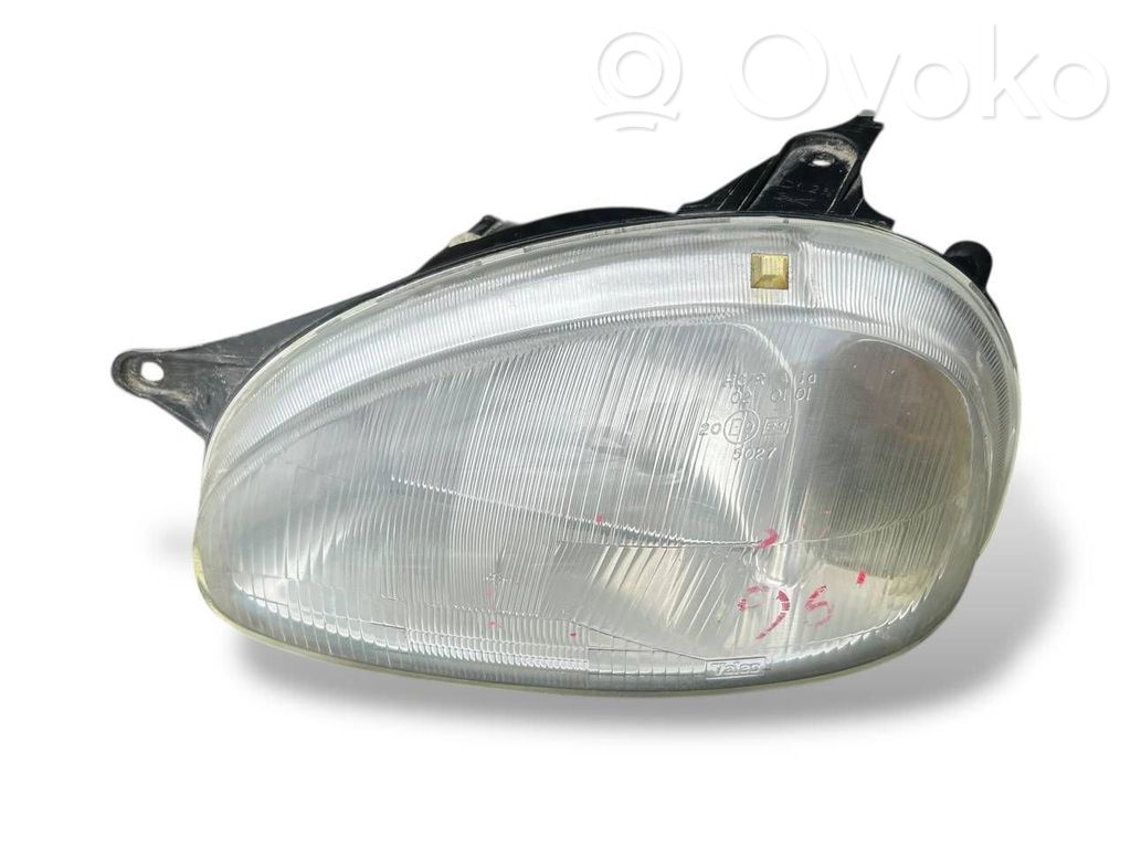 Opel Corsa B Phare frontale 