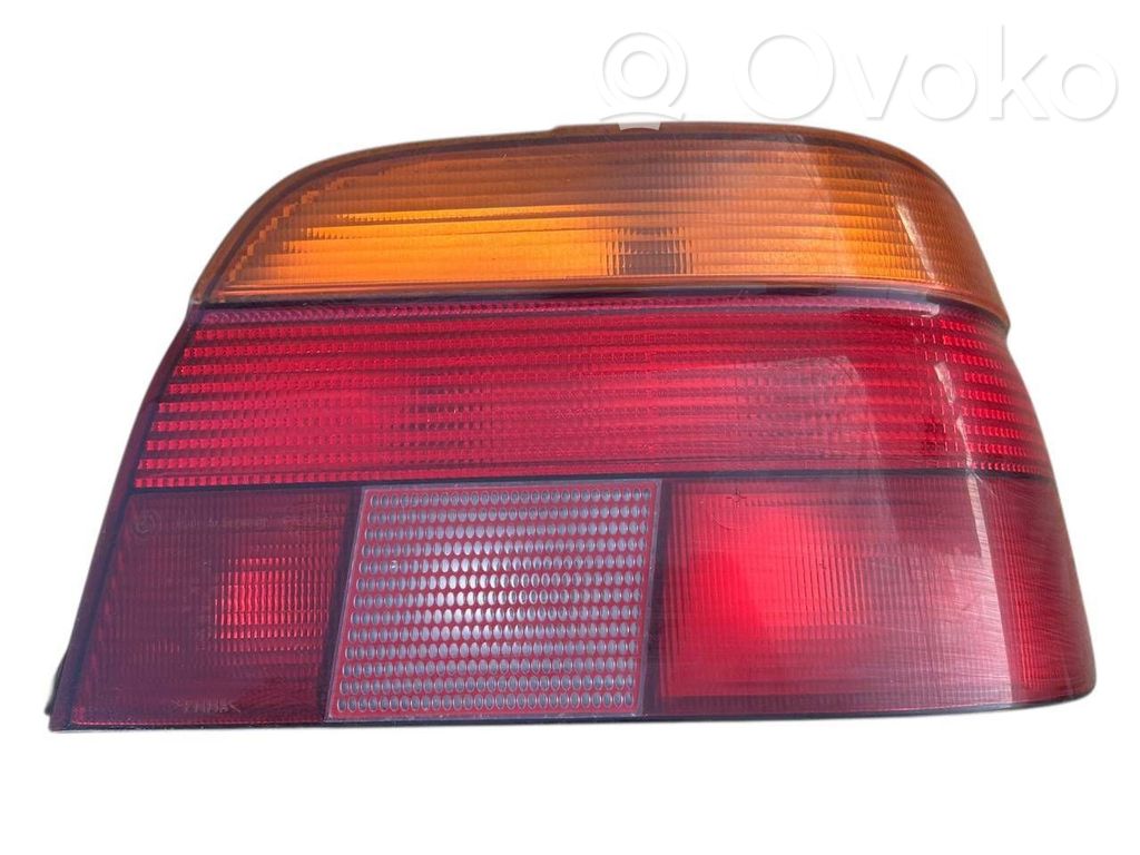 Rear/tail lights   8358032,2VP00724002