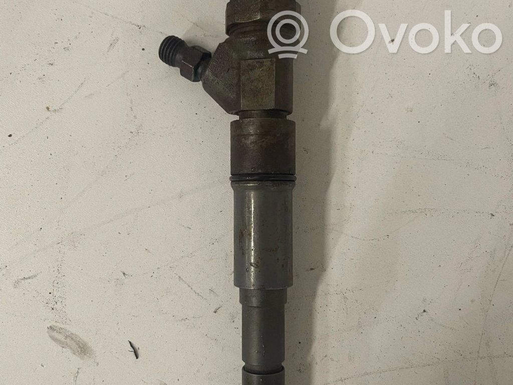 Inyector de combustible   45110216,58822,3502,1110