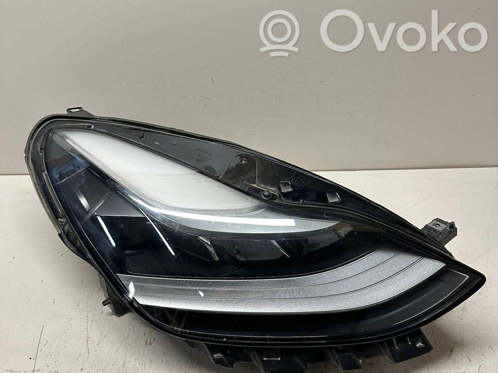 Headlight/headlamp   15149532,D6124311000785