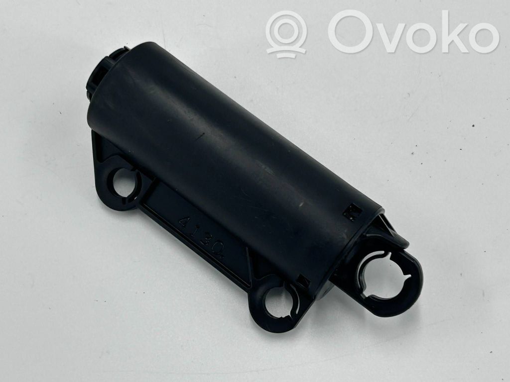 Toyota Corolla E210 E21 Ammortizzatore del vano portaoggetti 