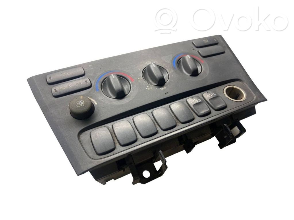 Volvo V70 Climate control unit 