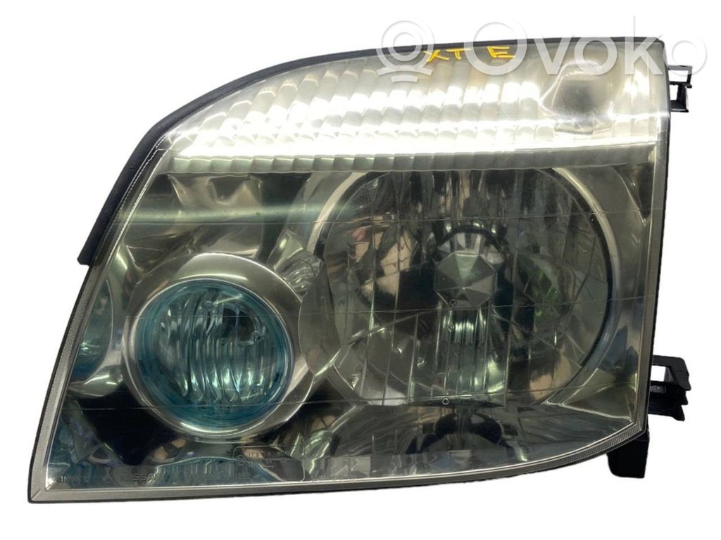 Nissan X-Trail T30 Priekinis žibintas 