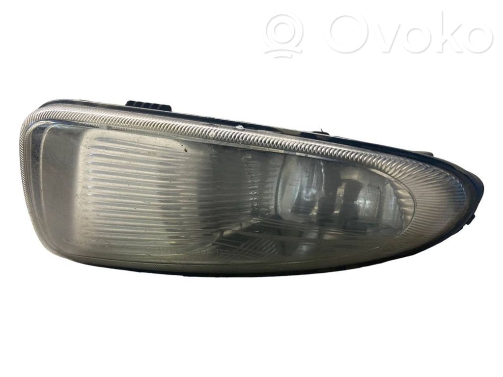 Chrysler Voyager Miglas lukturis priekšā 