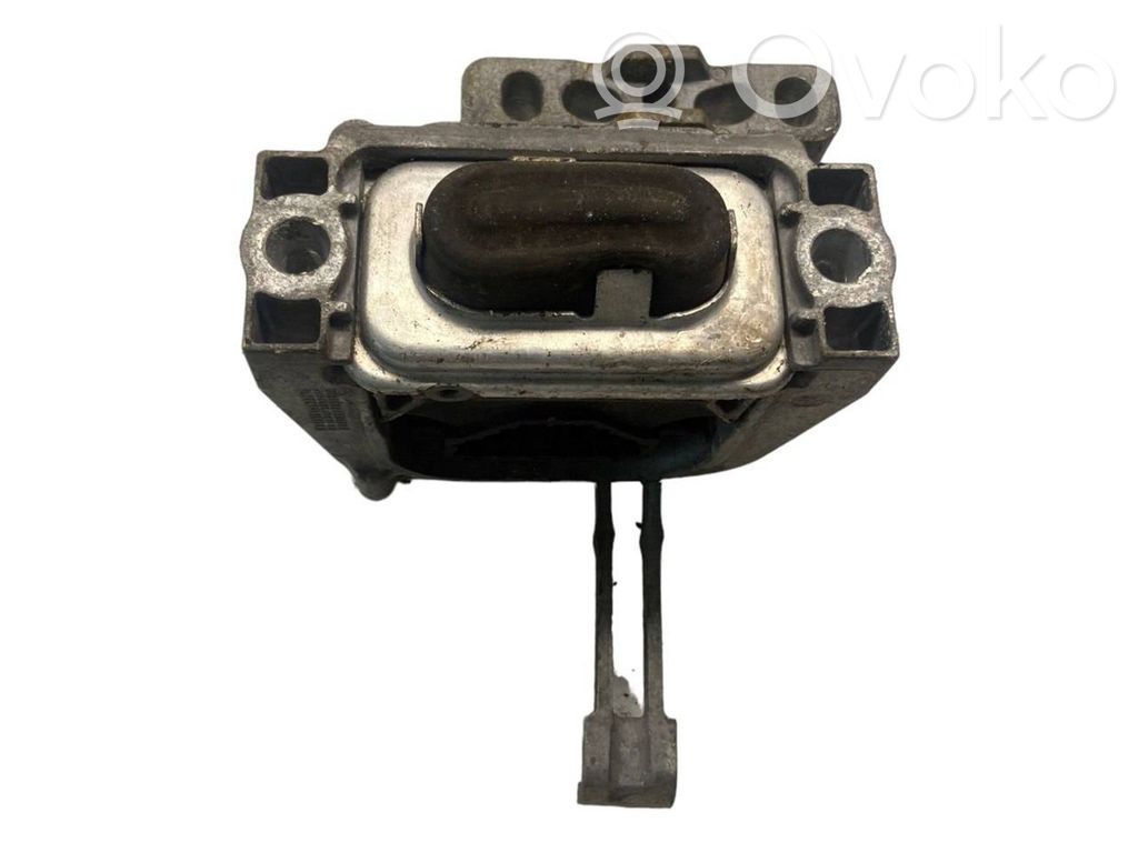 Audi A3 S3 8V Engine mount bracket 