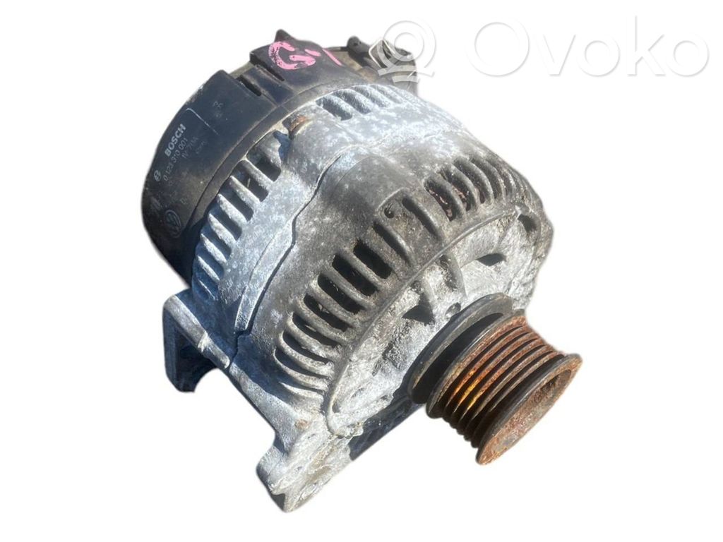 Volkswagen Golf III Generator/alternator 