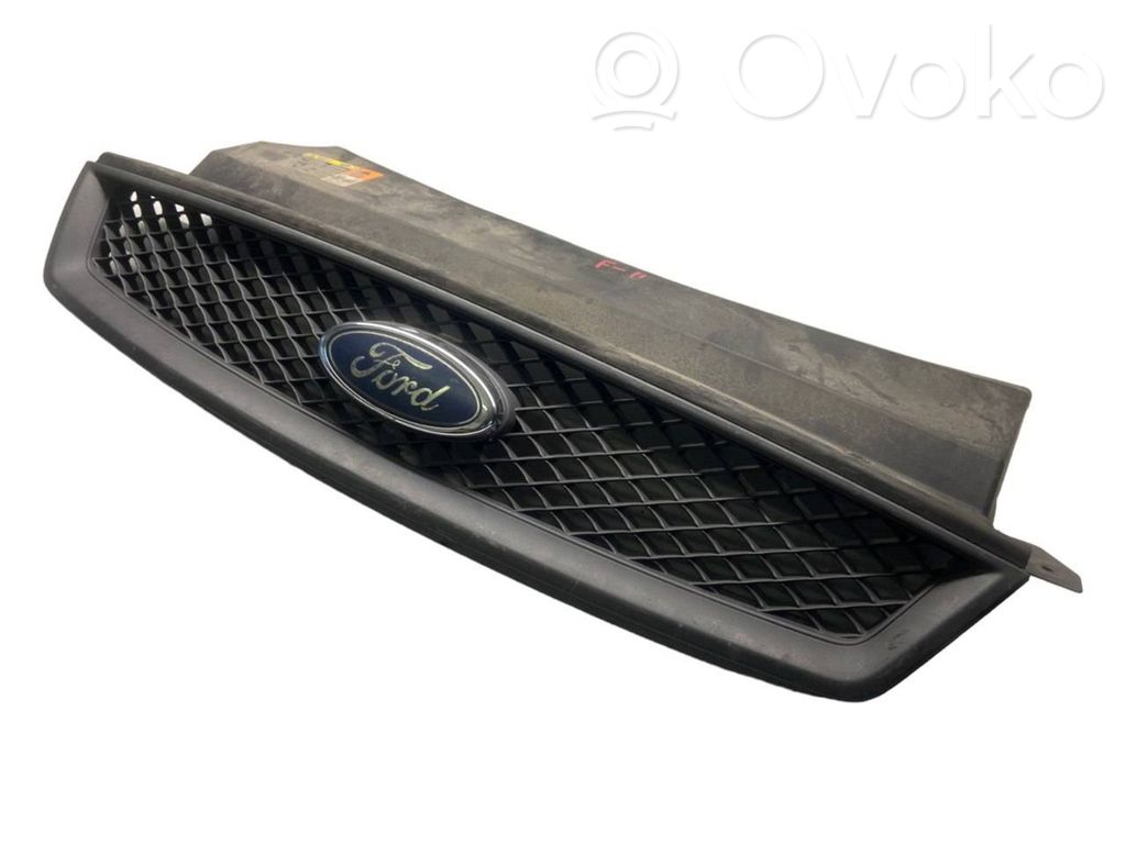 Ford Focus Front bumper upper radiator grill 