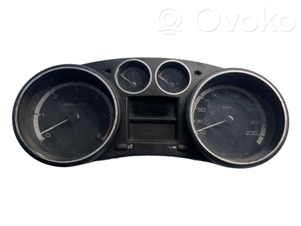 Peugeot 308 Speedometer (instrument cluster) 