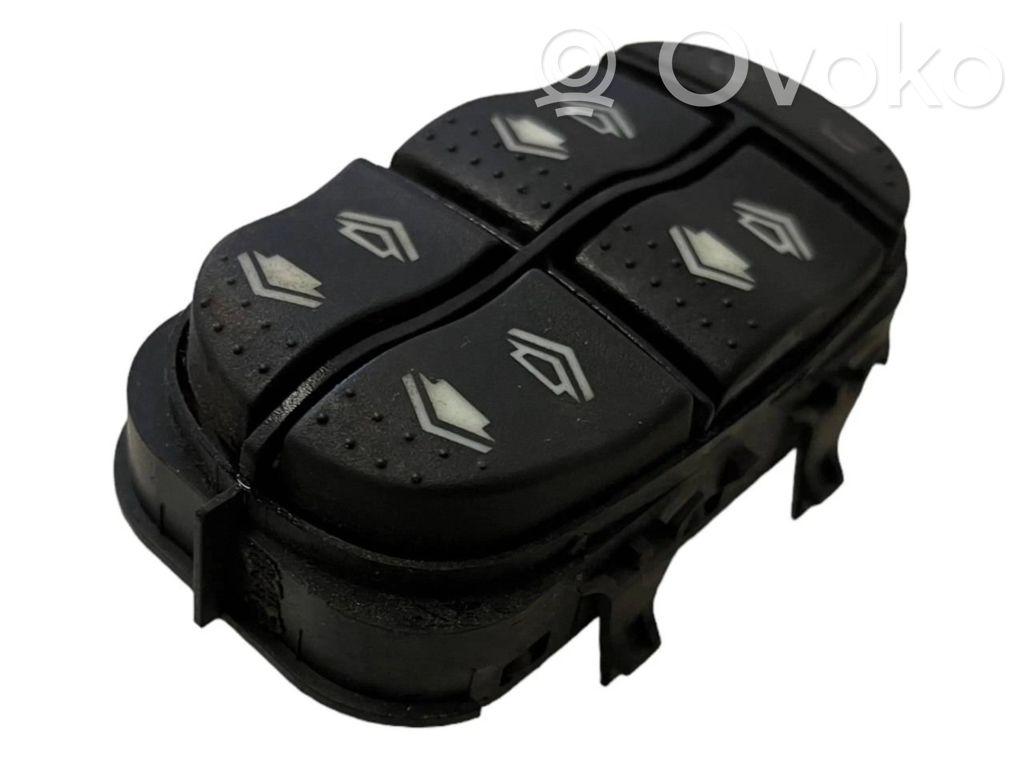 Ford Focus Electric window control switch 
