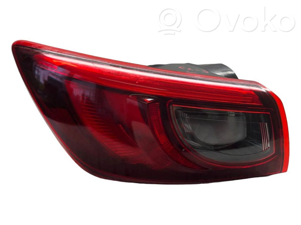 Mazda CX-3 Aizmugurējais lukturis virsbūvē 