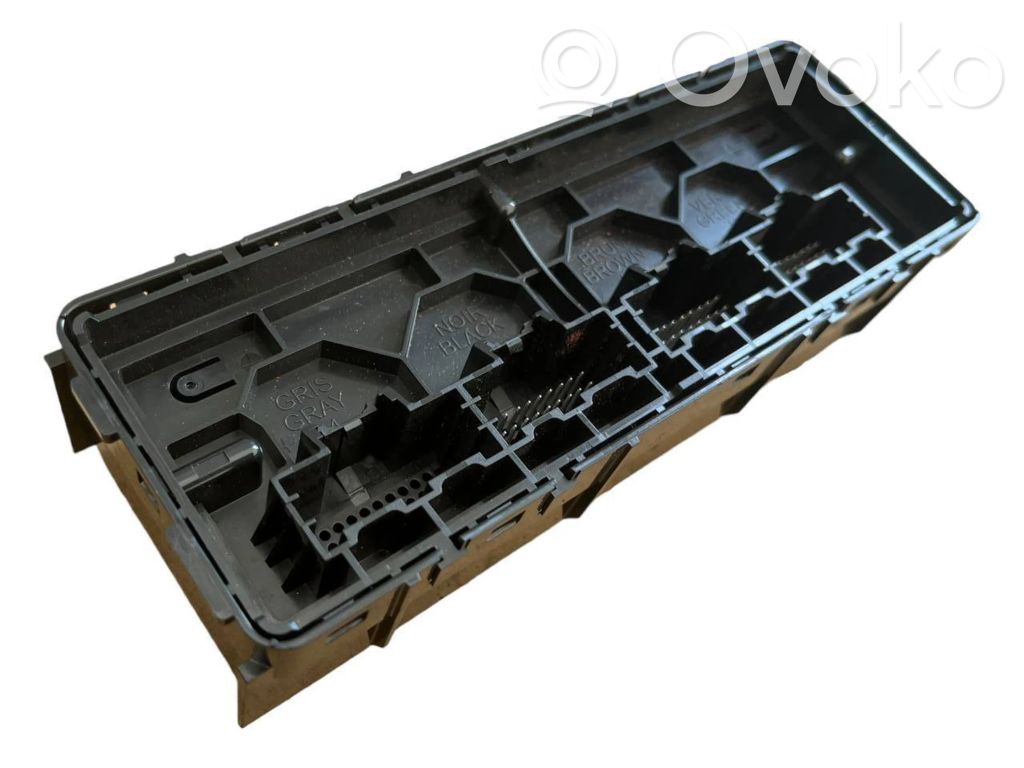 Autres unités de commande / modules   84692728