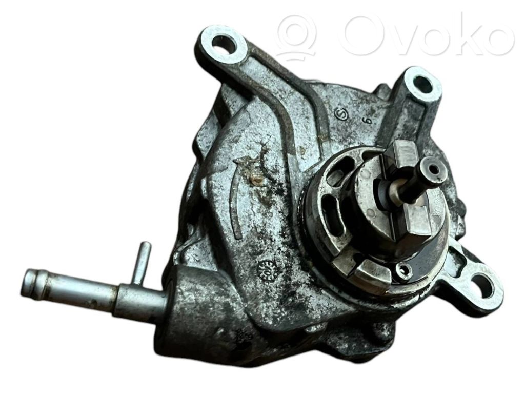 Toyota Avensis T250 Vacuum pump 