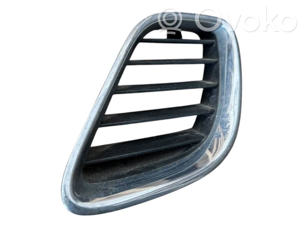 Saab 9-5 Front bumper upper radiator grill 