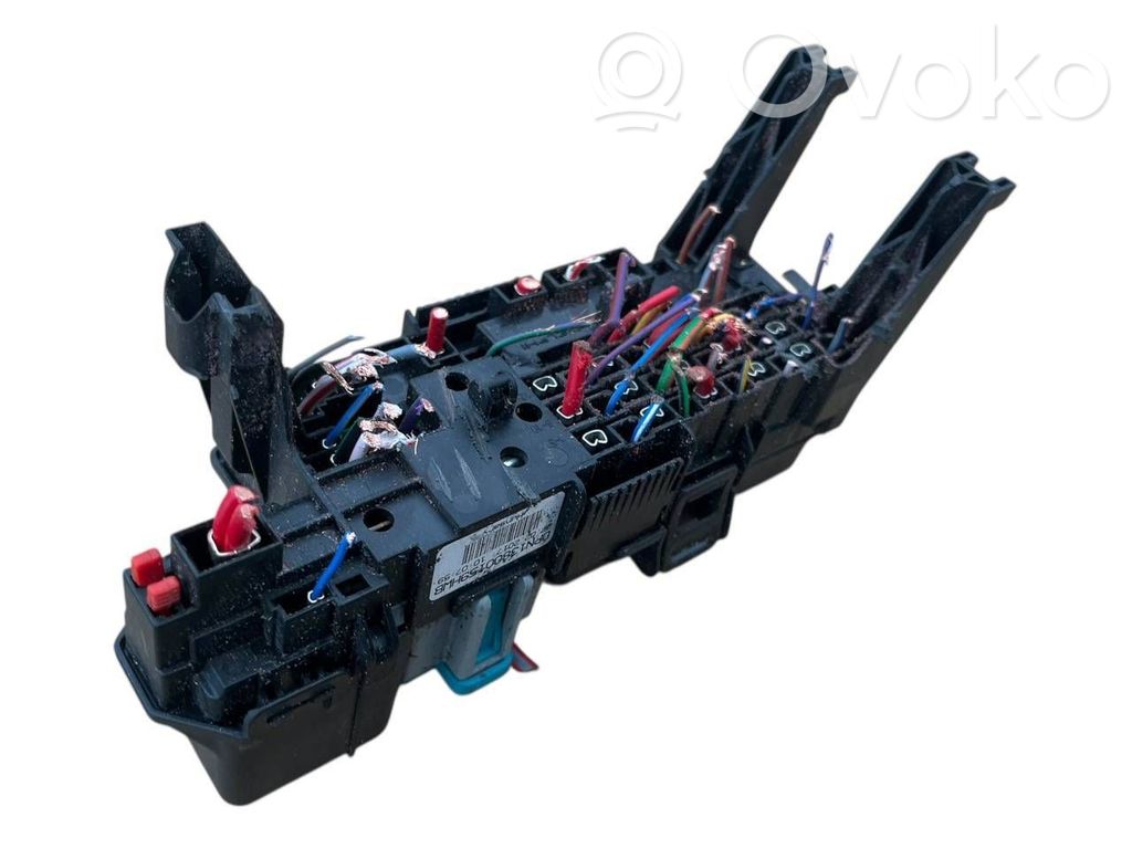 Volvo V60 Fuse module 