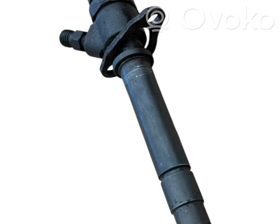 Volvo V70 Fuel injector 