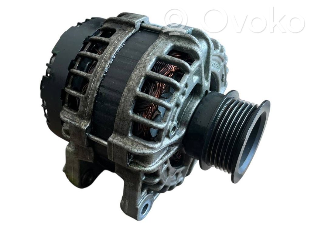 Volvo V40 Ģenerators 