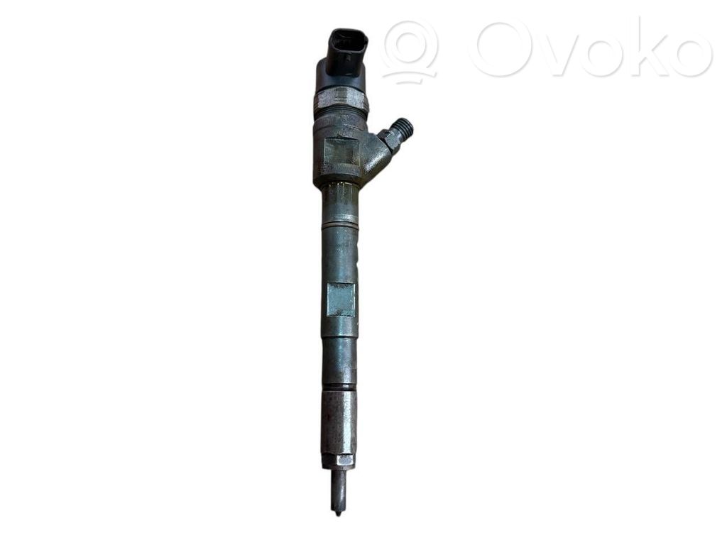 KIA Sorento Fuel injector 