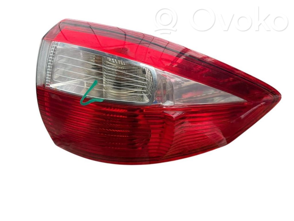 Ford C-MAX II Galinis žibintas kėbule 