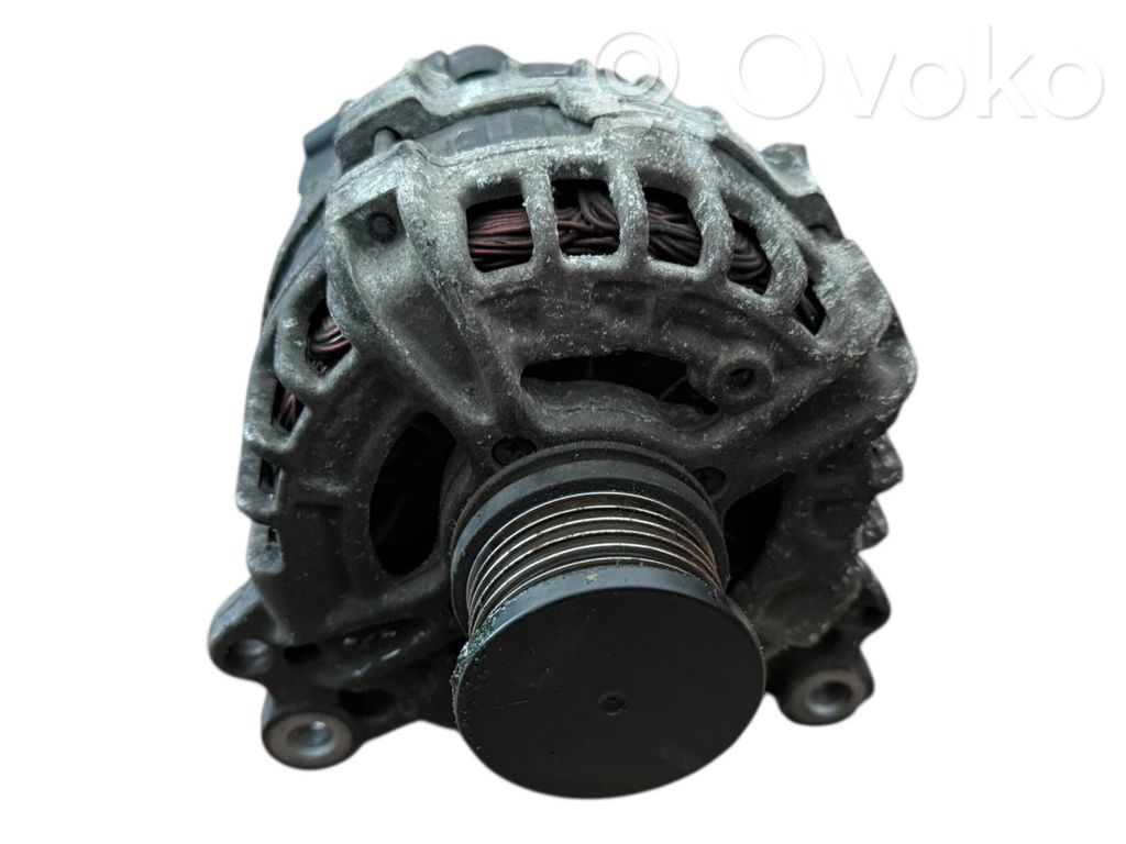 Volkswagen PASSAT B8 Alternator 