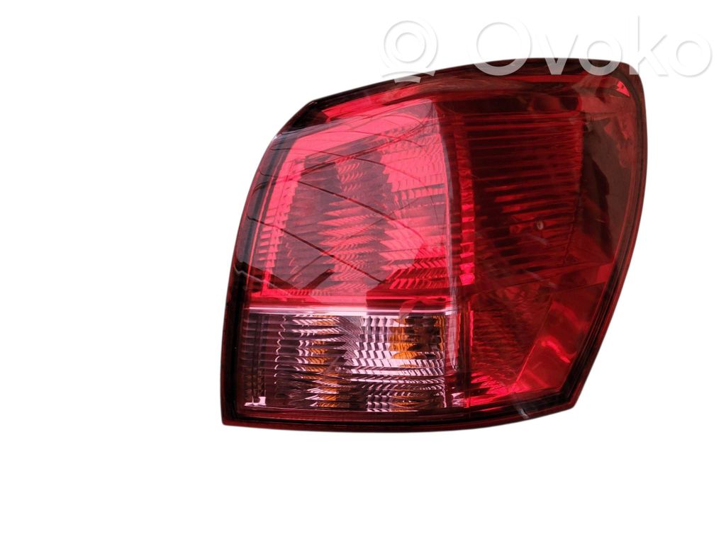 Nissan Qashqai Lampă spate în caroserie 