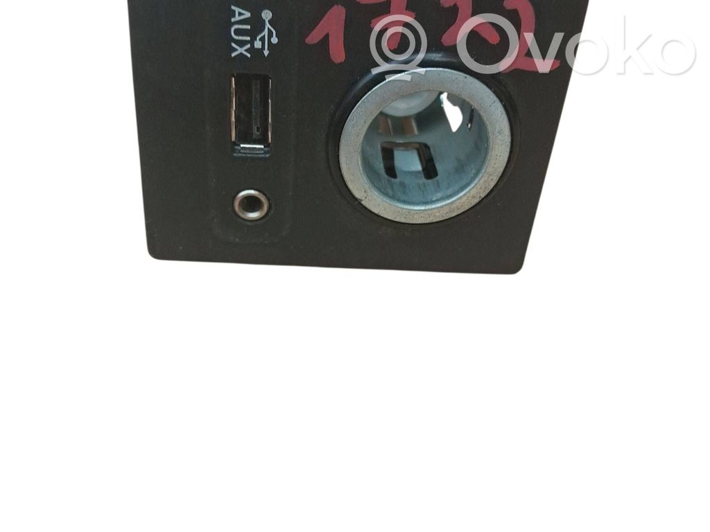 Enchufe conector USB   5Q0035726E,316064194884