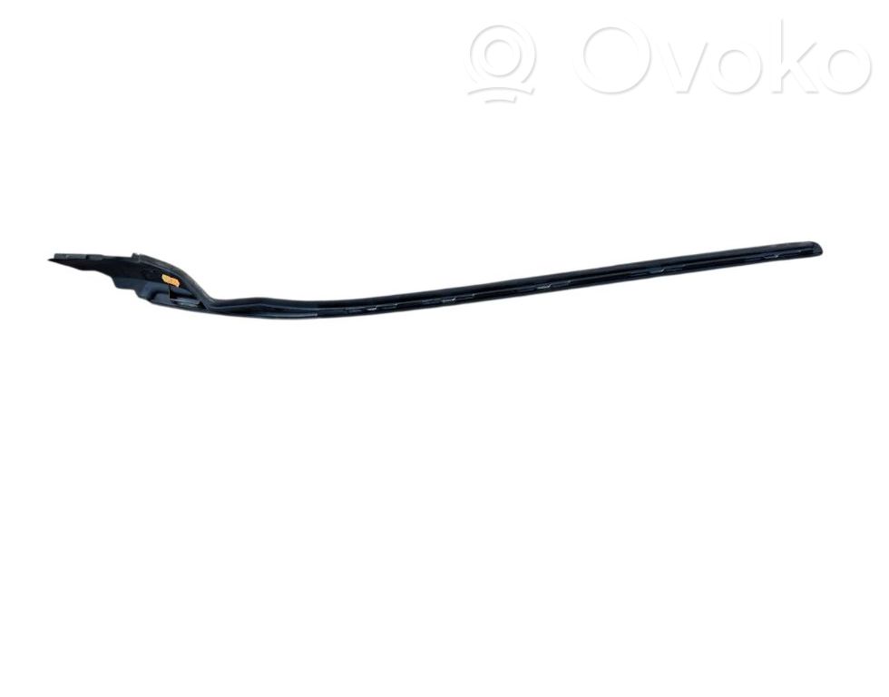 Volvo V40 Windshield trim 