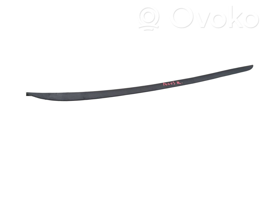 Ford Focus Windshield trim 
