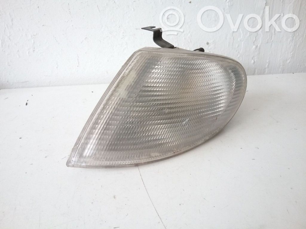 Ford Galaxy Front indicator light 
