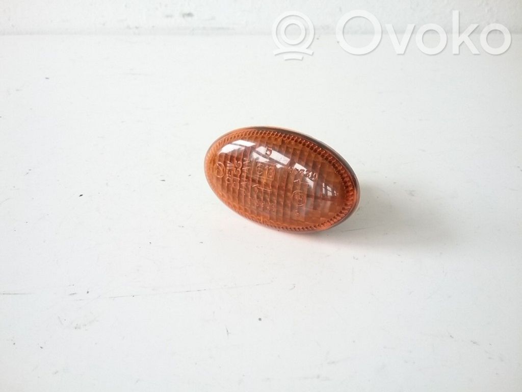 Subaru Legacy Front fender indicator light 